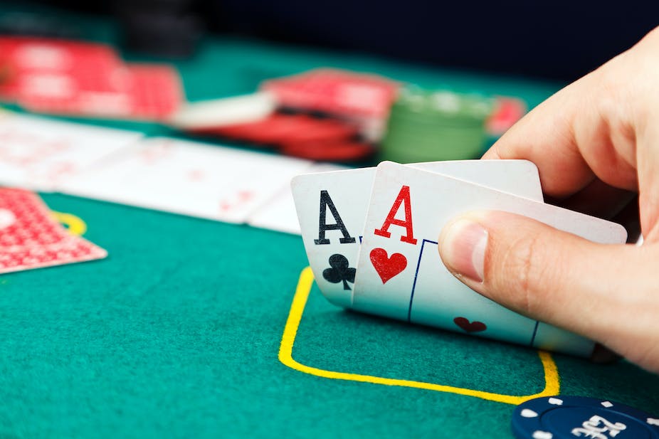 Kinh nghiệm chơi Poker - nắm chắc lý thuyết